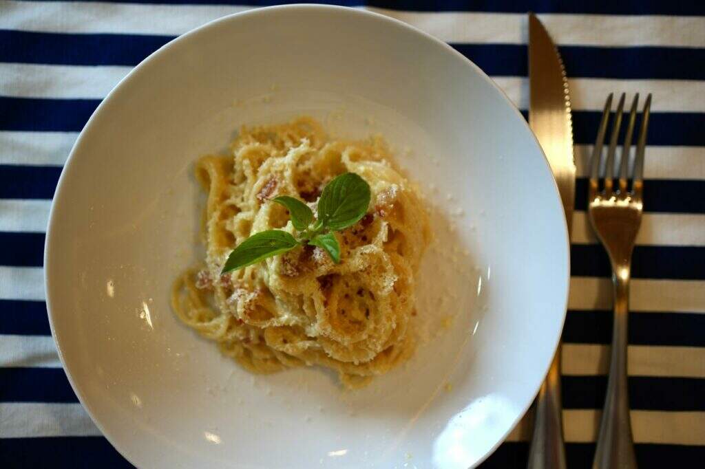 Macarrão à carbonara