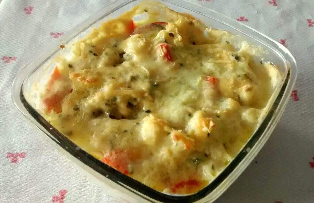 Legumes gratinados com molho branco