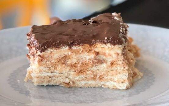 Torta de Bolacha Com Cobertura de Ganache