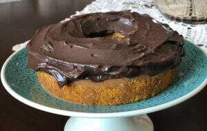 bolo de cenoura com cobertura de chocolate brigadeiro (1)