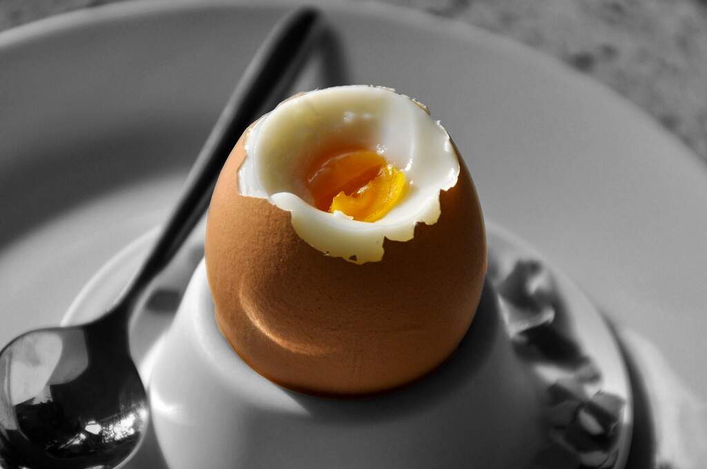 Dica de culinária: como descascar ovos cozidos com facilidade