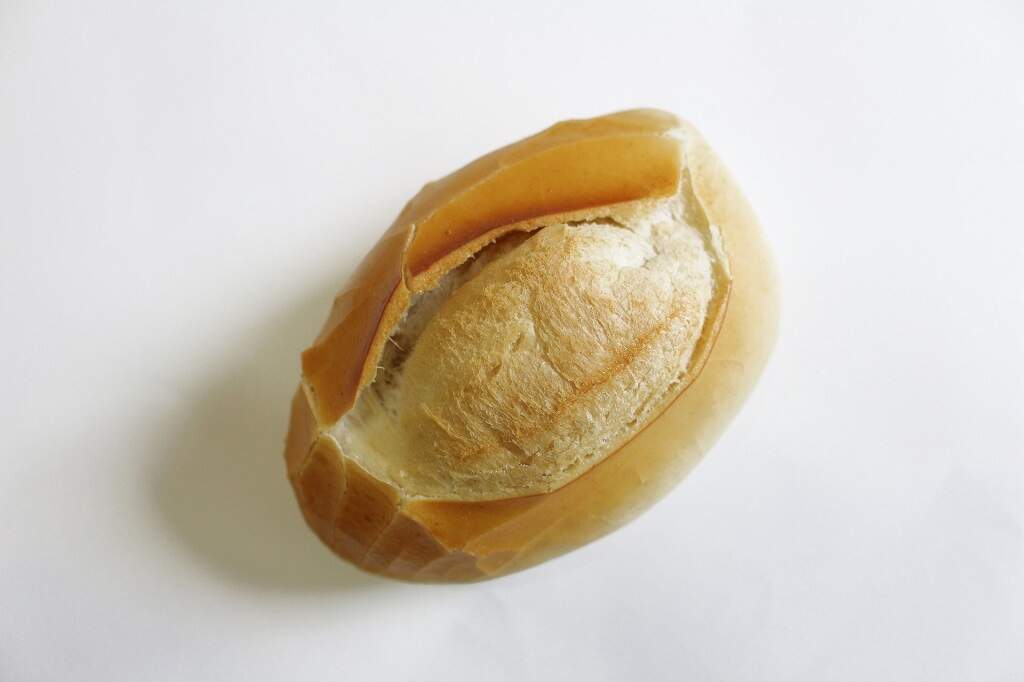 Como descongelar pão francês