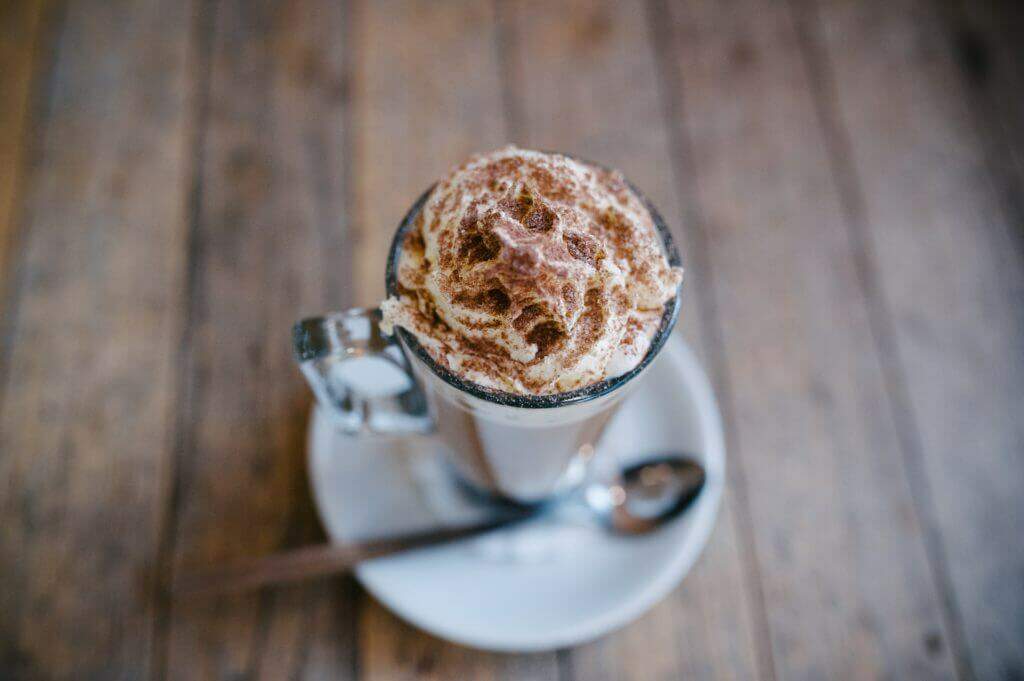 Receita de chocolate quente com conhaque