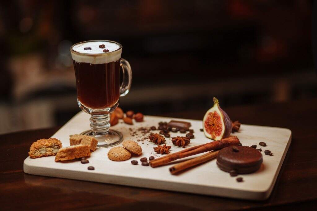 Receitas de bebidas quentes - Irish Coffee