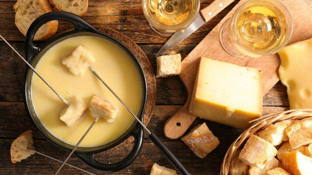 Receita de fondue de queijo brasileiro