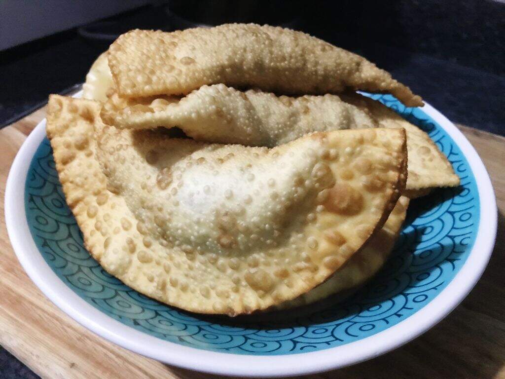 Receita de recheios para variar no preparo do pastel