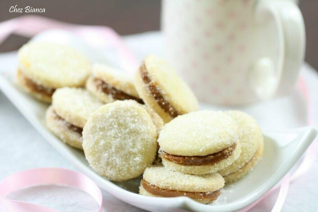 Receita de bolacha recheada com doce de leite