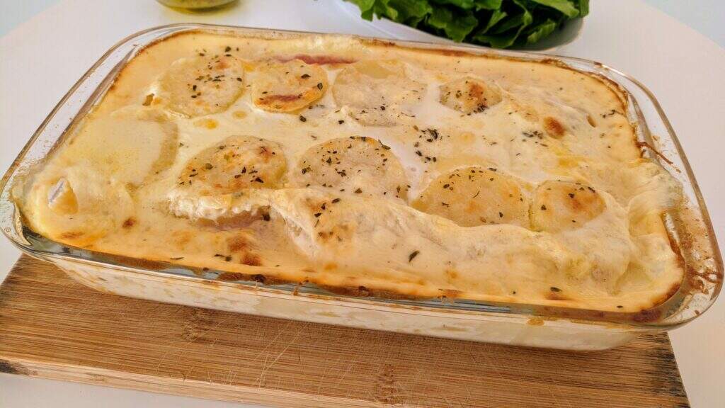 Lasanha de batata com queijo e presunto