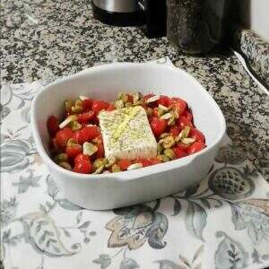 macarrao-com-queijo-feta-e-tomates-cereja