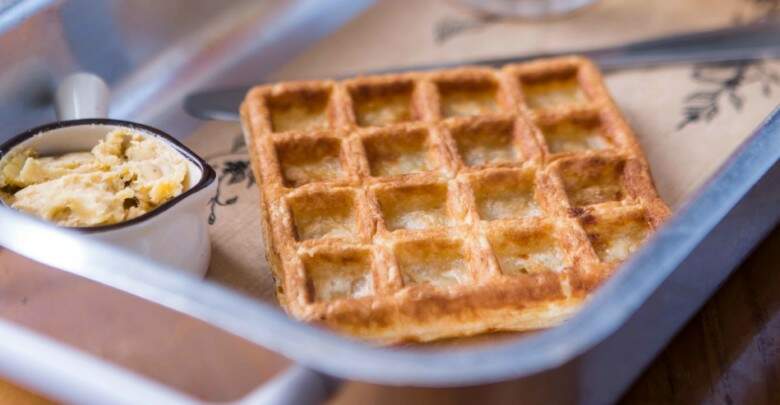 waffle de pão de queijo