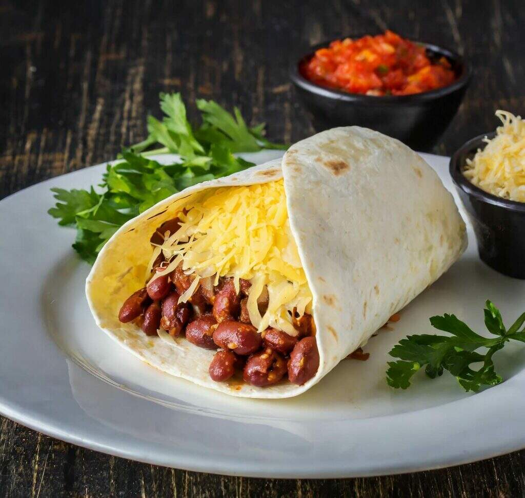 Burrito de feijão com queijo