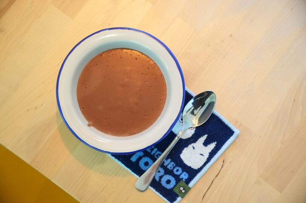 Mingau de chocolate e café