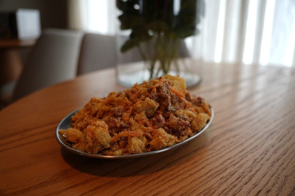 Farofa de banana com Bacon: perfeito para churrascos e festas