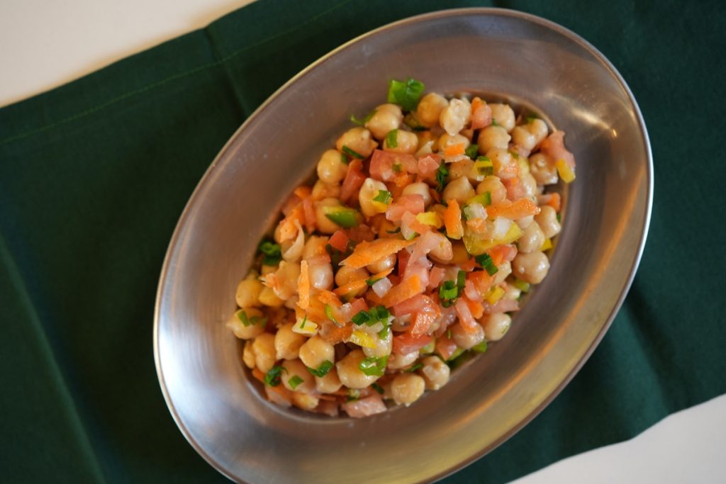 Salada de grão de bico