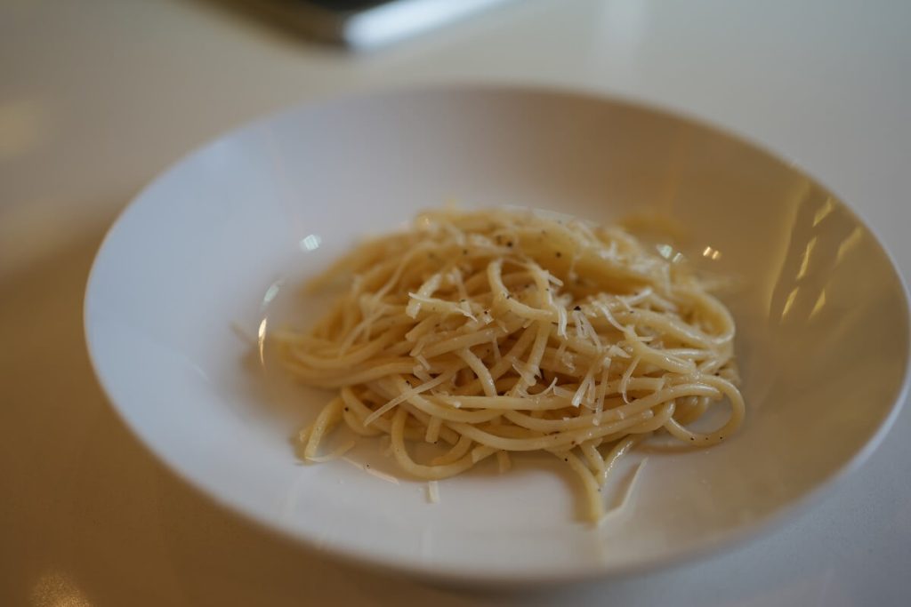 Macarrão Cacio e Pepe