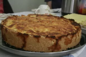Empadão de frango com requeijão e milho