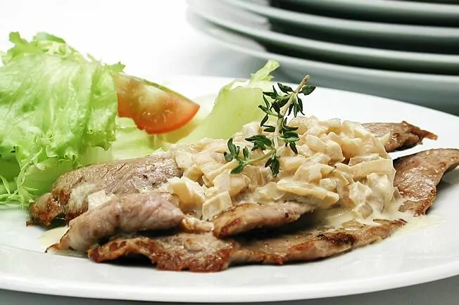 Receita de escalope de filé mignon com molho de uísque