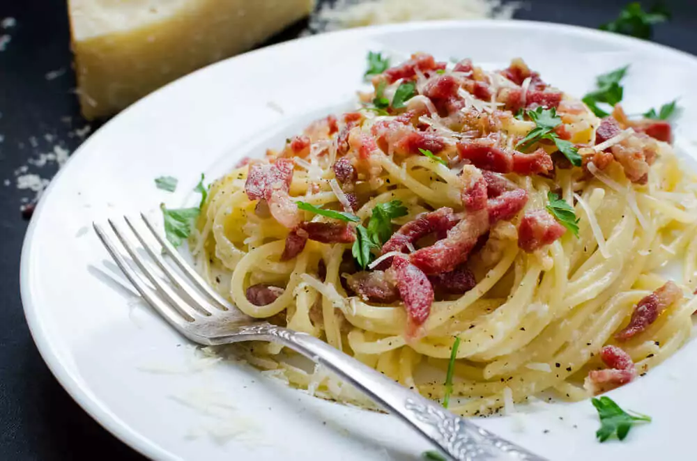 espaguete à carbonara