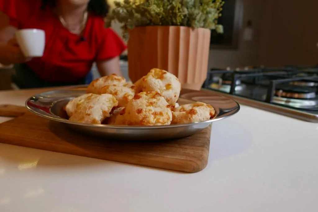 Pão de queijo mais fácil do universo